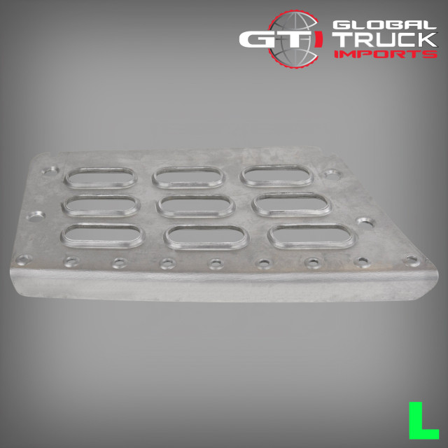 Step Plate Centre and Lower L/H - Volvo FH 2002 to 2012, FM 2002 to 2021