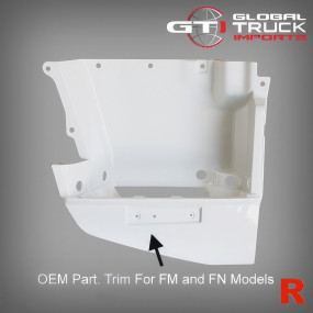 Step Panel White R/H - Mitsubishi Fighter 2008 On